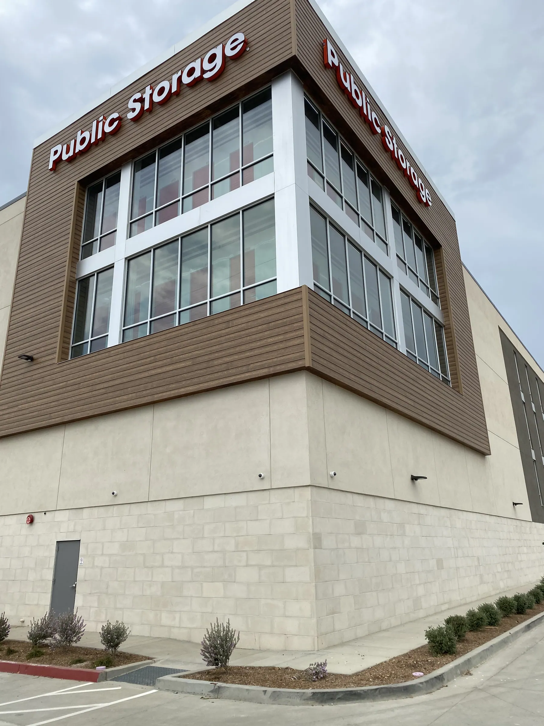 Self-storage facility, PerLite Ceramic 70