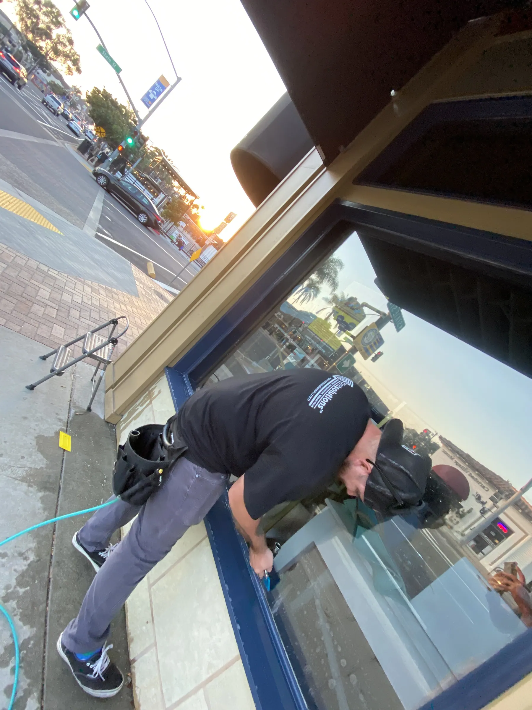 Graffiti Shield Glass Shield Multi-Layer installation